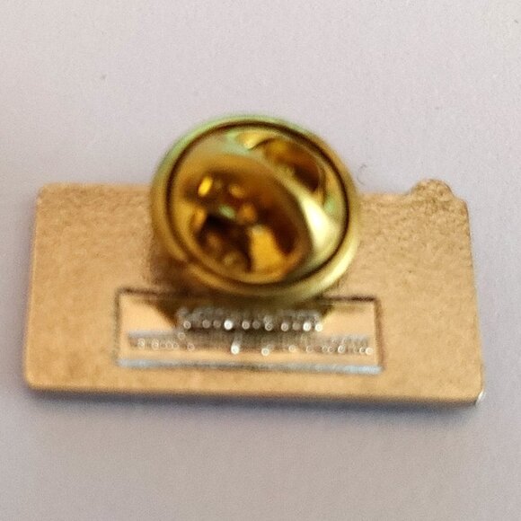 2007 World Indoor Lacrosse Championship Commemorative Pin Gold Tone IFWLA - Picture 2 of 3
